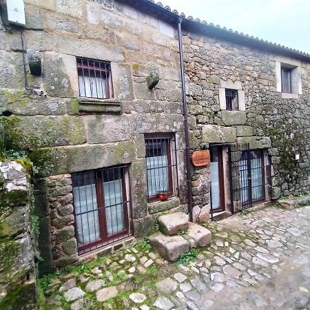 La Lagareta De Olivia Guest House Trevejo Екстериор снимка